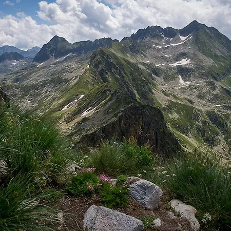 Semesterbostad Pyrenees Haven Perles-et-Castelet